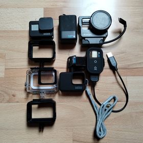 Obrázek k inzerátu: GoPro Hero 7 Black+ hodnotné příslušenství