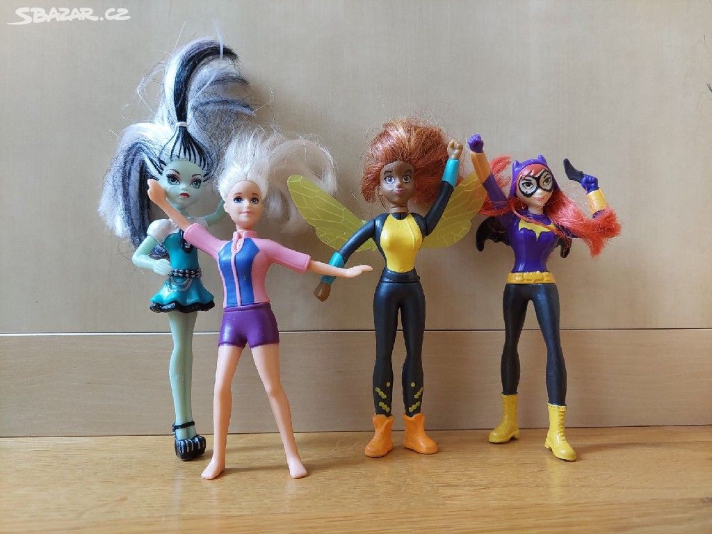 Sada - panenky Barbie Monster High McDonalds.