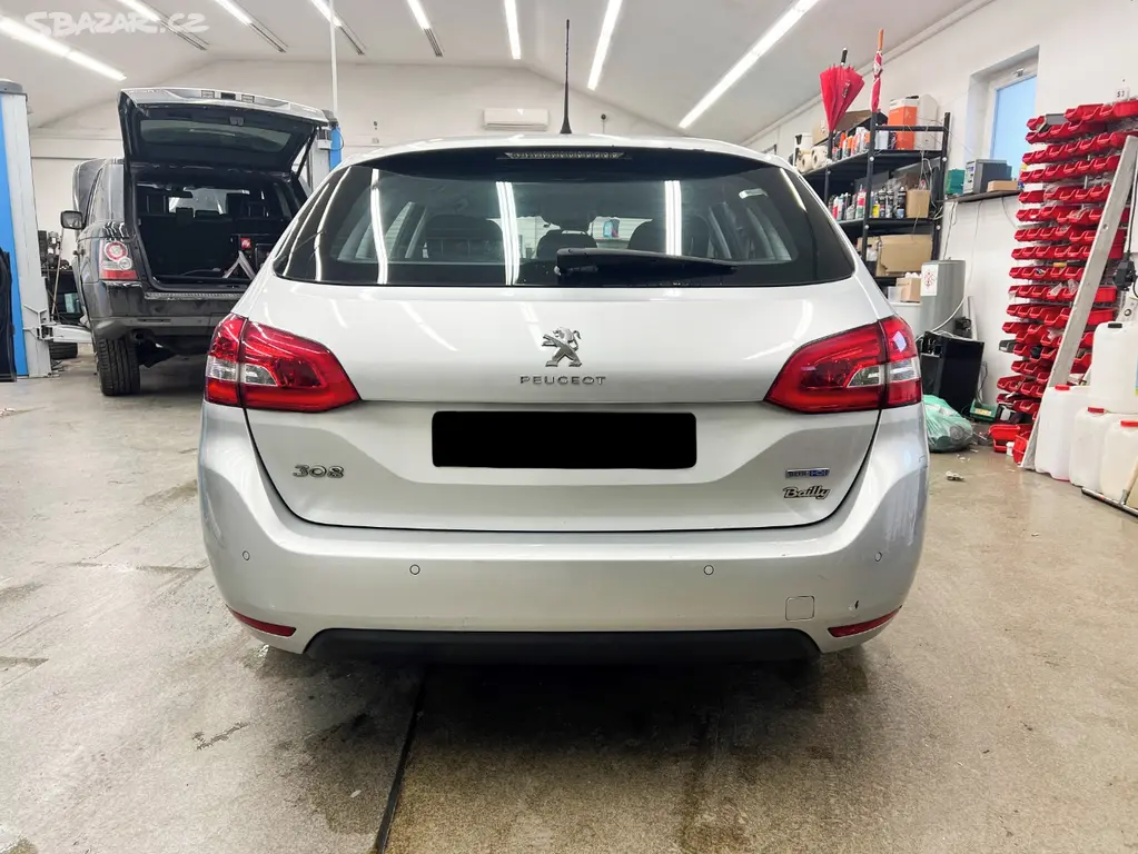 Peugeot 308 SW 1.6 BLUE HDI 88kW - fotka 5