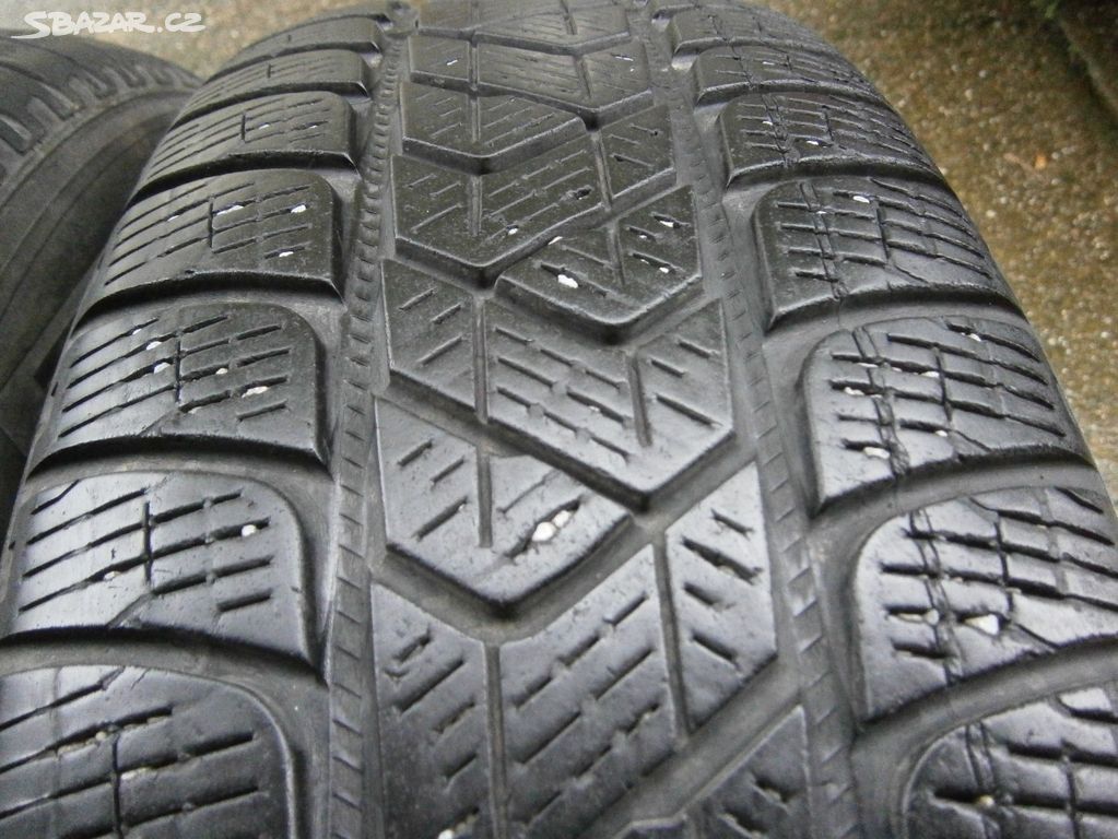 215/65/17 99H PIRELLI 4KS ZIMNÍ