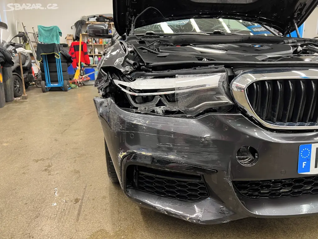 BMW Řada 5 530D XDRIVE M-SPORT 195kW - fotka 4