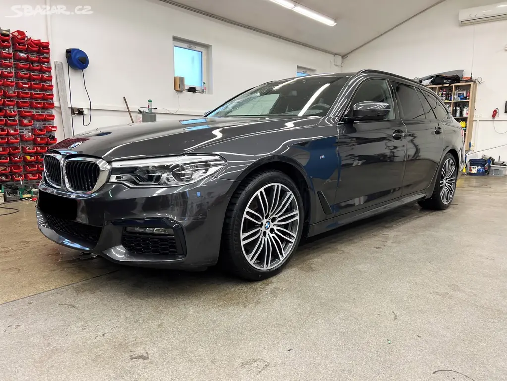 BMW Řada 5 530D XDRIVE M-SPORT 195kW - fotka 6