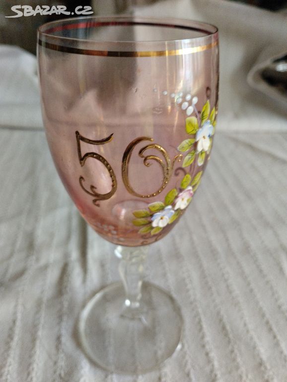 růžová sklenka s vysokým smaltem k 50 narozeninám