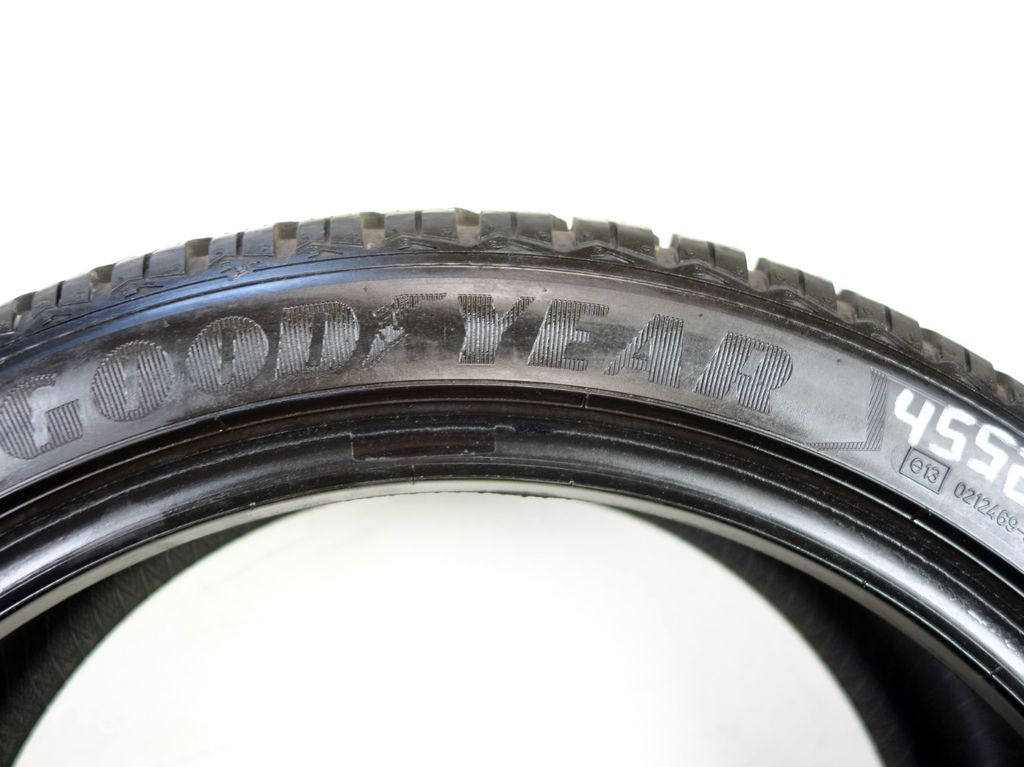 Zimní pneu 225/45/18 Goodyear 2+1 zdarma P4552