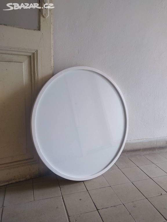 Dřevěný rám kulatý rám bílý se sklem 70cm