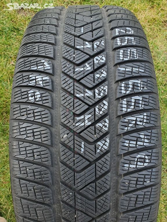 R19"- 255/55/19 Zimní pneu - 1ks PIRELLI Scorpion