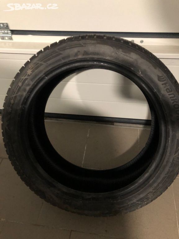 Zánovní zimní pneu Hankook i*cept Evo3 245/45 R19