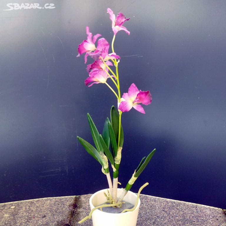 Orchidej cymbidium umělá květina