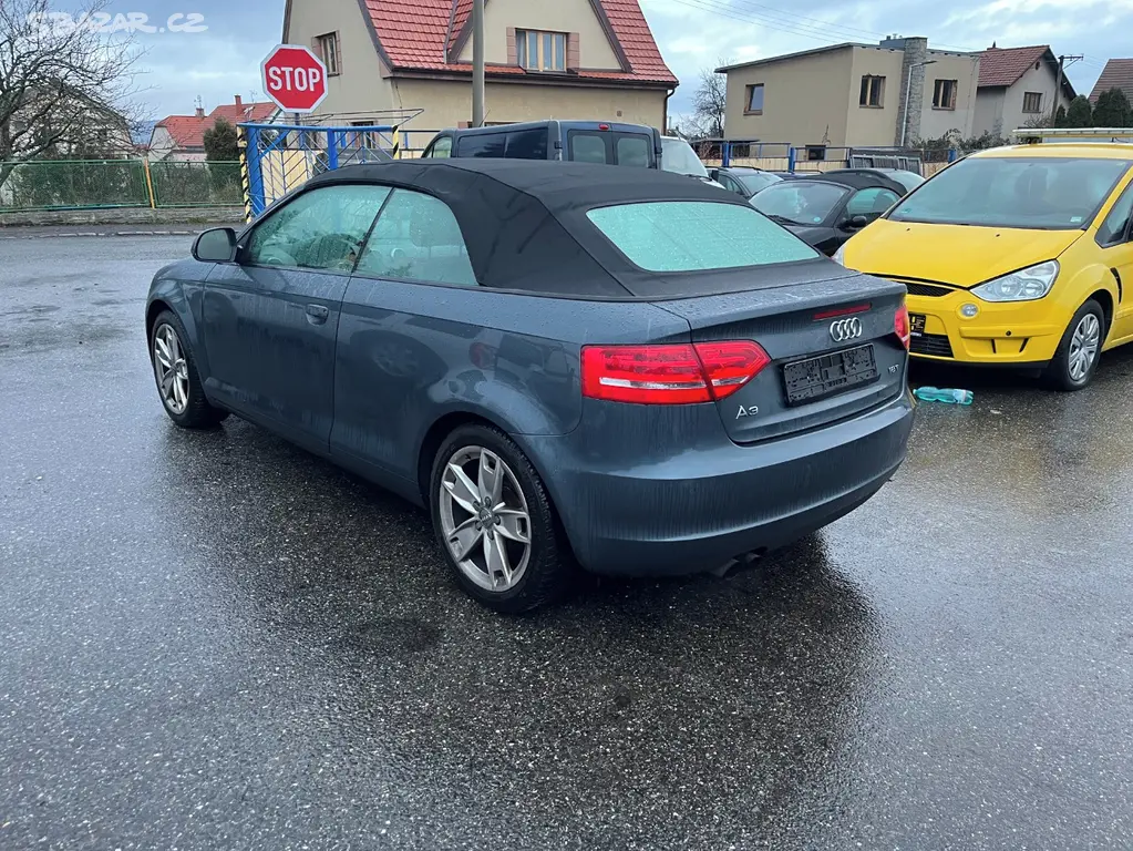 Audi A3 1.8TFSi 118kW cabrio červená kůže - fotka 2