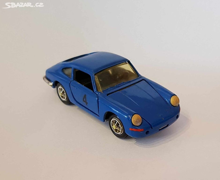 Porsche 911 - 1:42. GAMA.