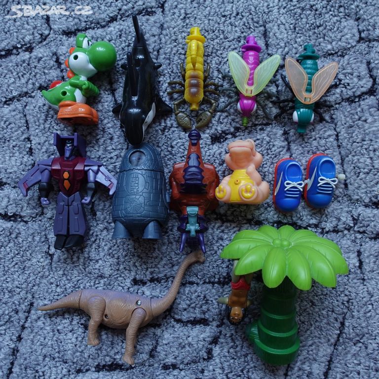 Mix různých hraček - 12 kusů