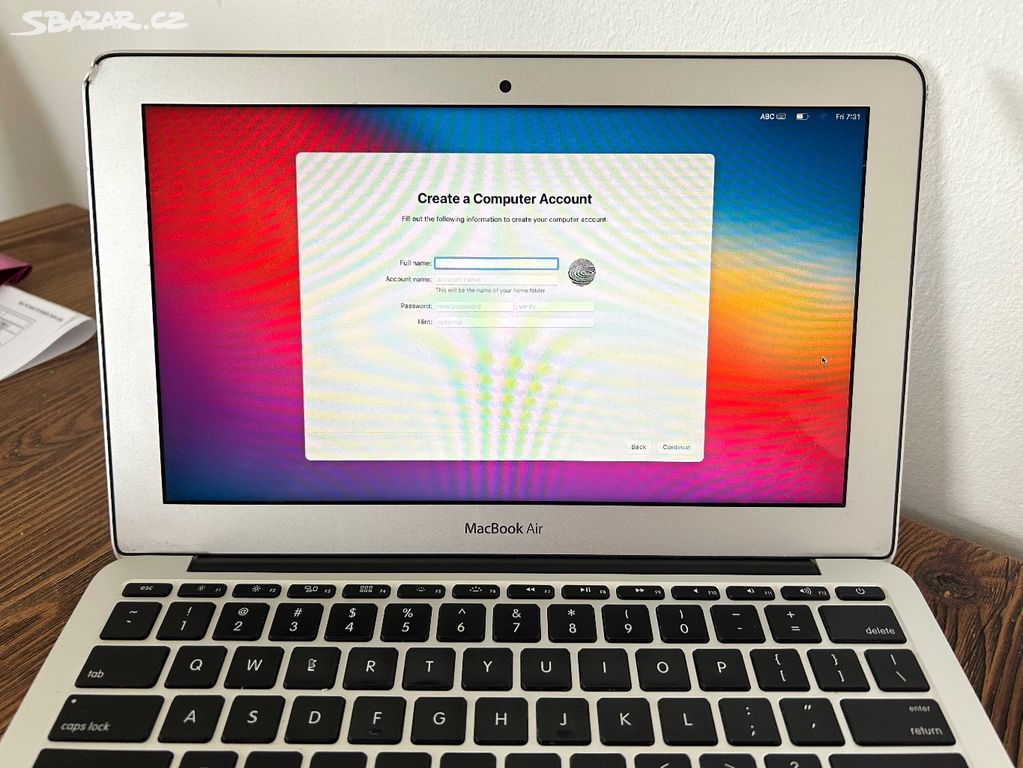 Apple MacBook Air 11,6 2014