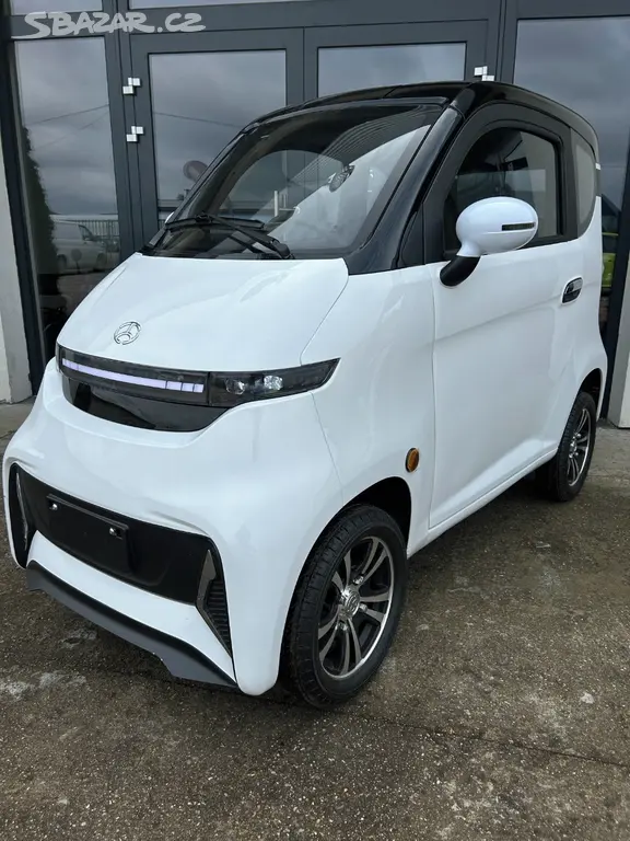 Elektromobil E-Car 2000W ŘP AM 60V 80AH červená - fotka 2
