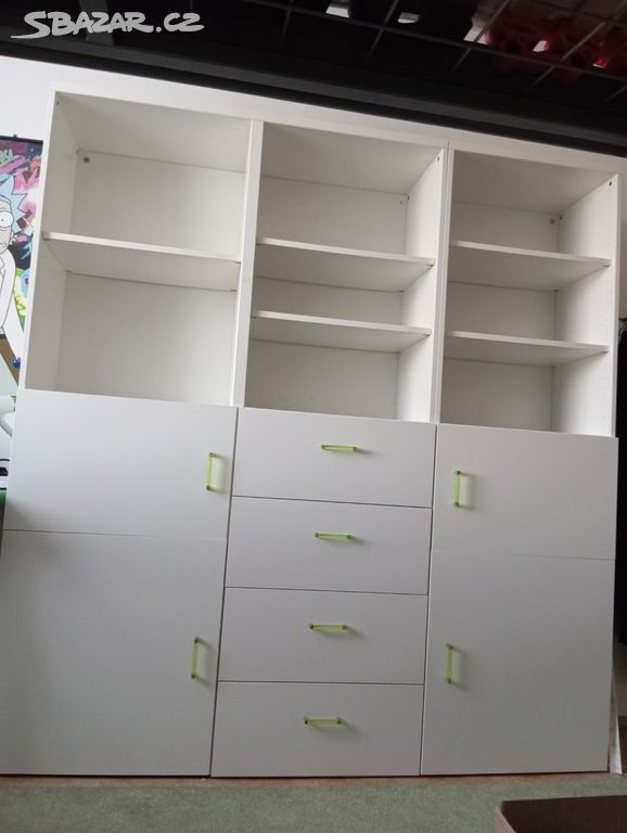 Bílá Ikea skříň