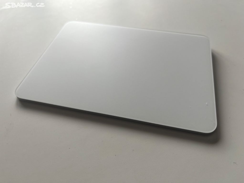 Apple Trackpad - bílý - nepoužívaný