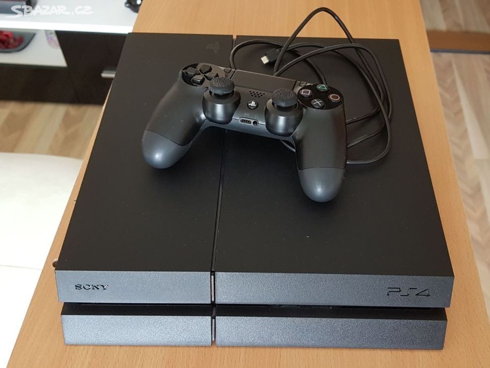 PS4 1TB + 11 PS4 Her