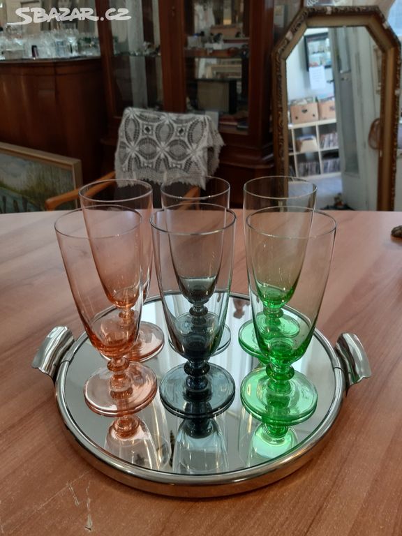 Sada 6 barevných sklenic na šampaňské