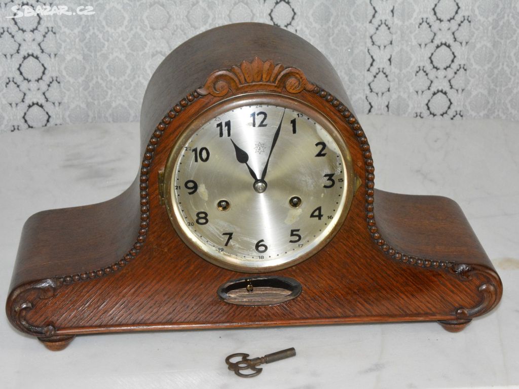 Starožitné krbové hodiny Junghans-Napoleonky r1925