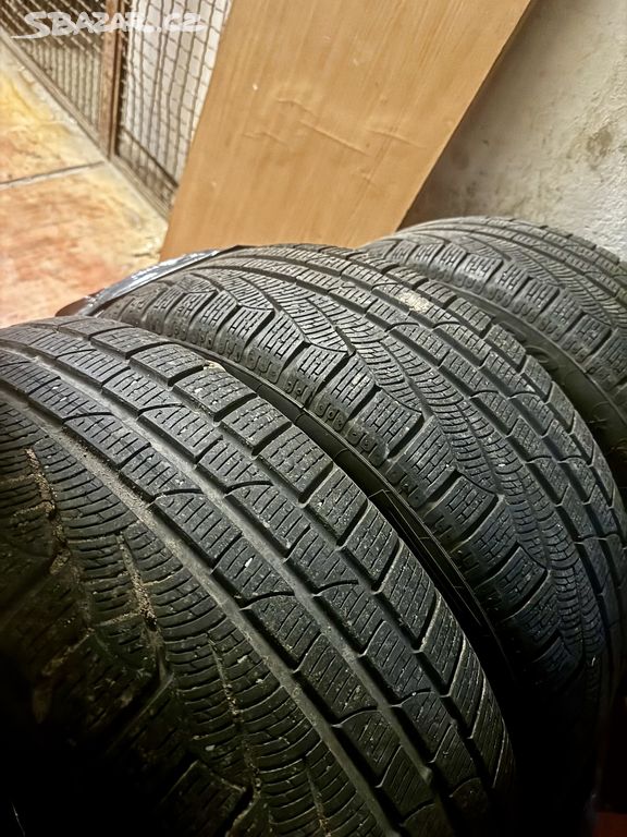 Zimní pneu Pirelli 225/45/18