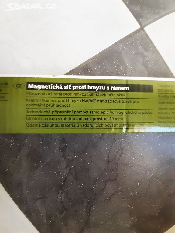 Magnetické síto do okna