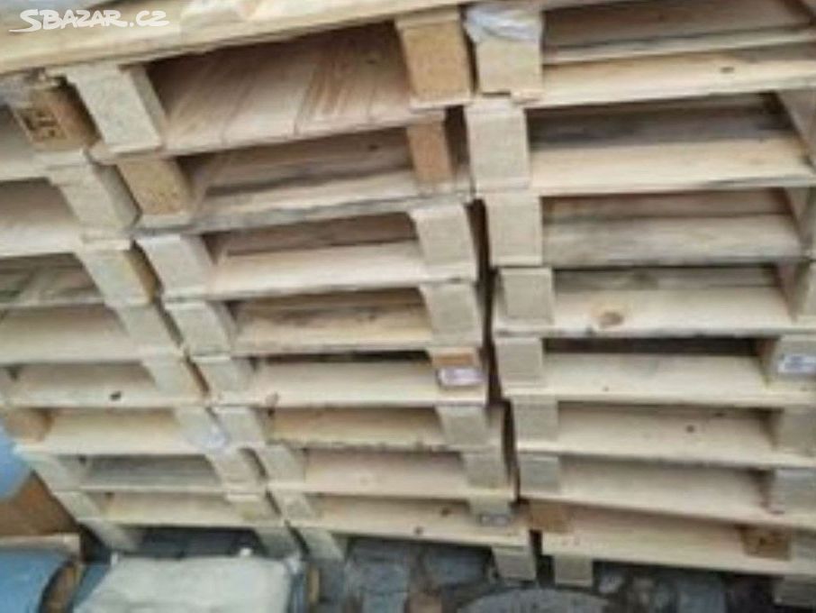 Dřevěné malé palety rozměry cca 62x52x13 cm
