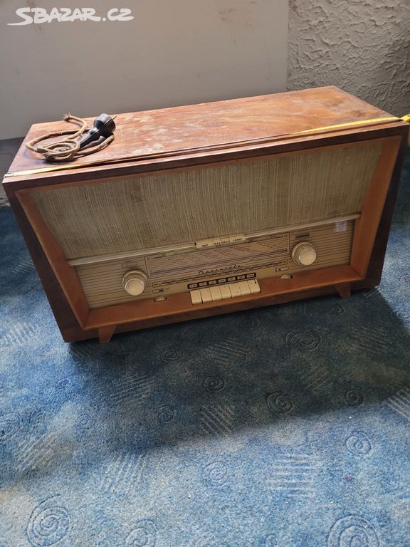 Starožitné  rádio