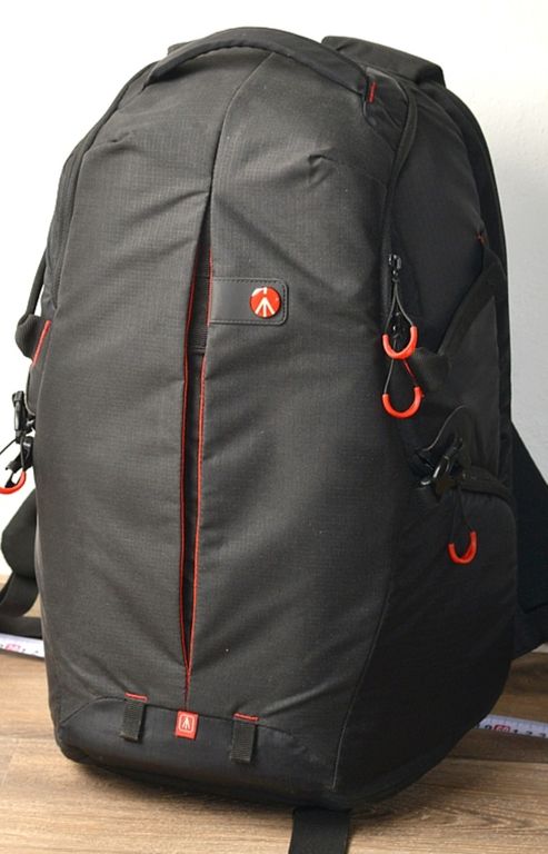 fotobatoh: MANFROTTO Pro Light backpack RedBee-210