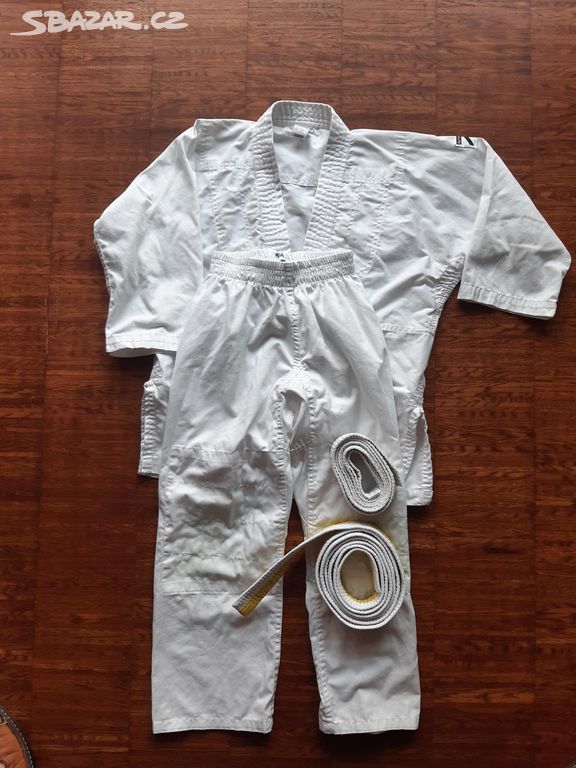 Dětské kimono na judo 130cm + 2 pásky, Decathlon