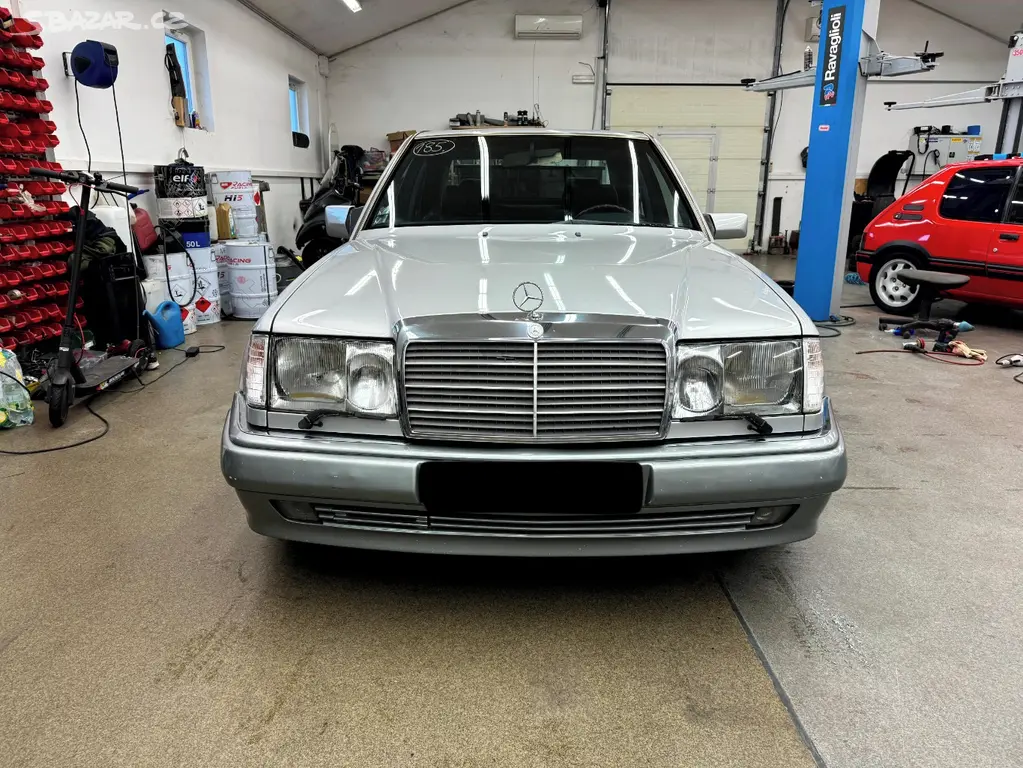 Mercedes-Benz 500E W124 - fotka 2