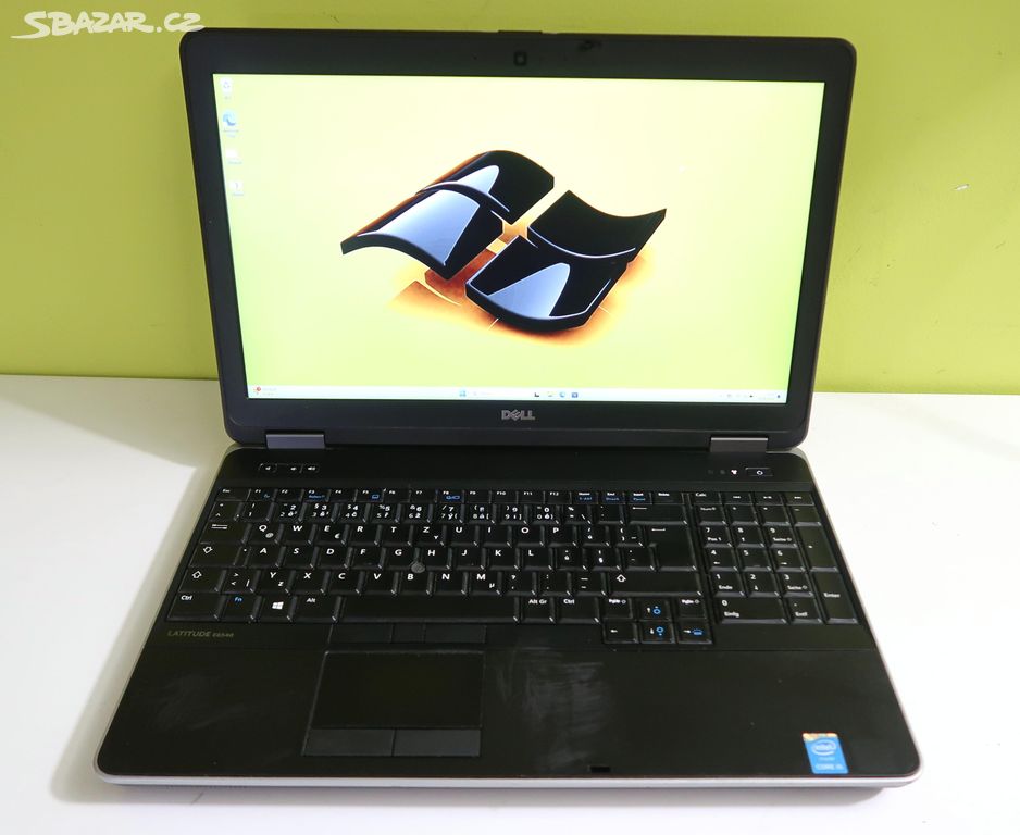 DELL LATITUDE E6540 i5-4310/8GB/SSD240G/HD8790/W11