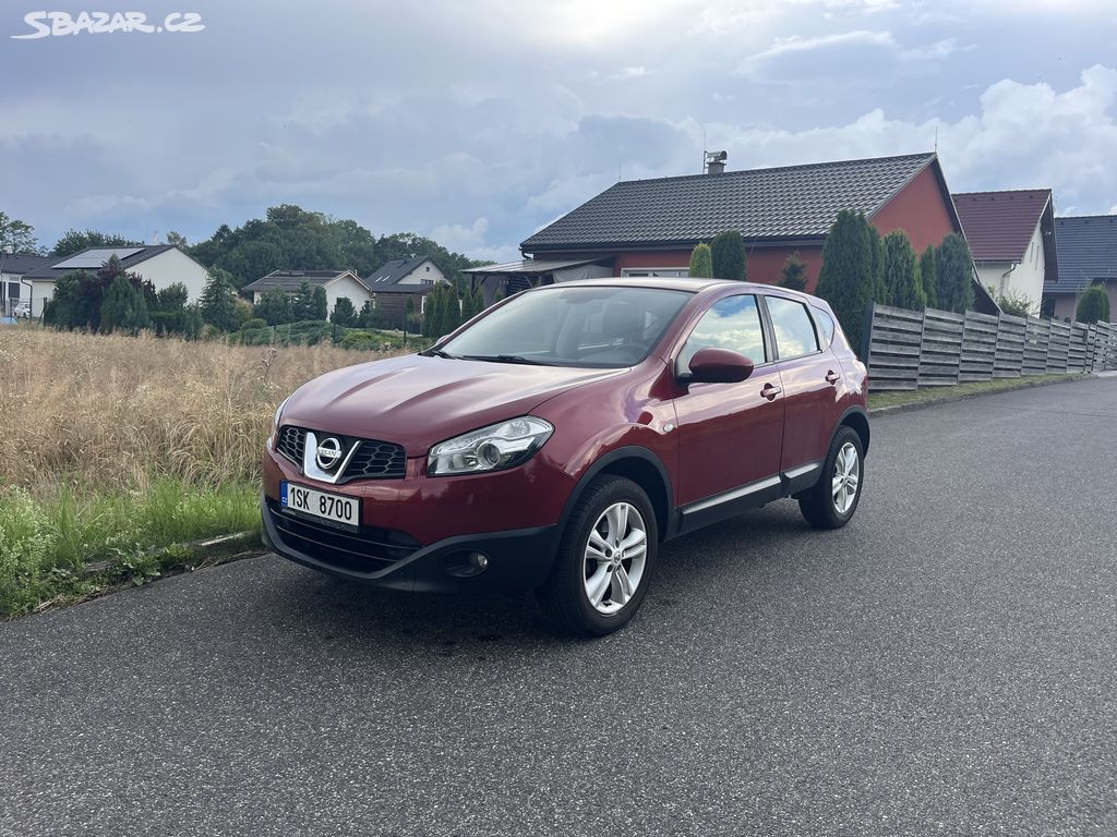 Nissan Qashqai 1.6 benzin 1. majitel Čr