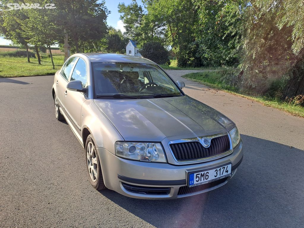 Škoda Superb 1