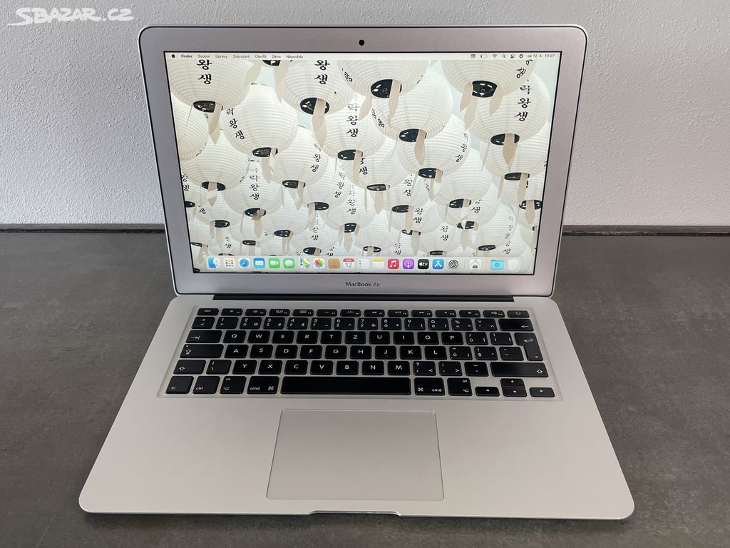 MacBook Air 13" 2014 128GB SSD / 4GB RAM