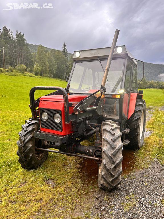Funkční traktor Zetor 6245 4WD