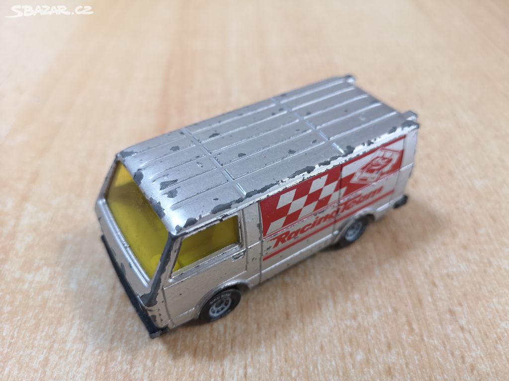 SIKU 1334 VW LT28 KASTENWAGEN RACING TEAM