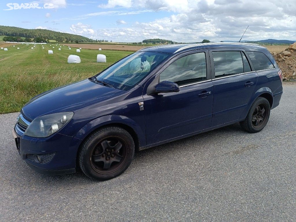 Prodám Opel Astra h combi nová STK