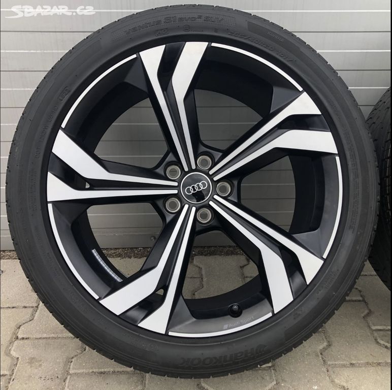 AUDI SPORT 8,5x20 Hankook 255/40 R20