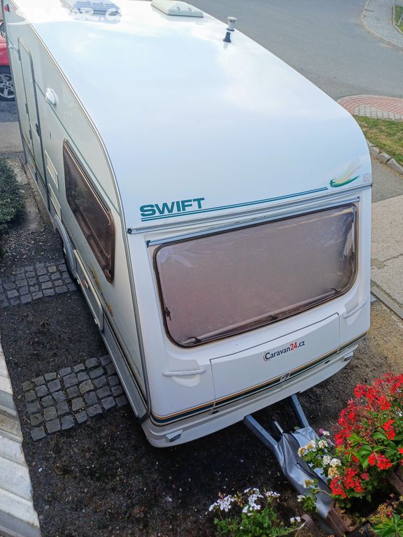 KARAVAN SWIFT TOSCANE 390