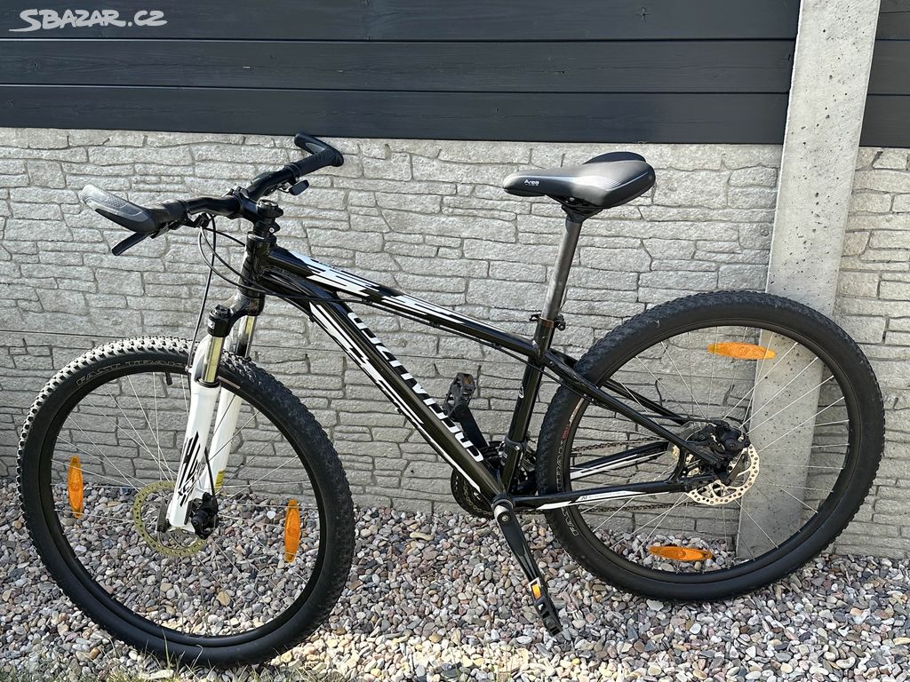 Kolo Specialized, kola 27.5, ram S