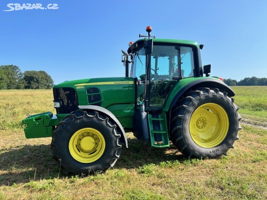 John Deere 6530