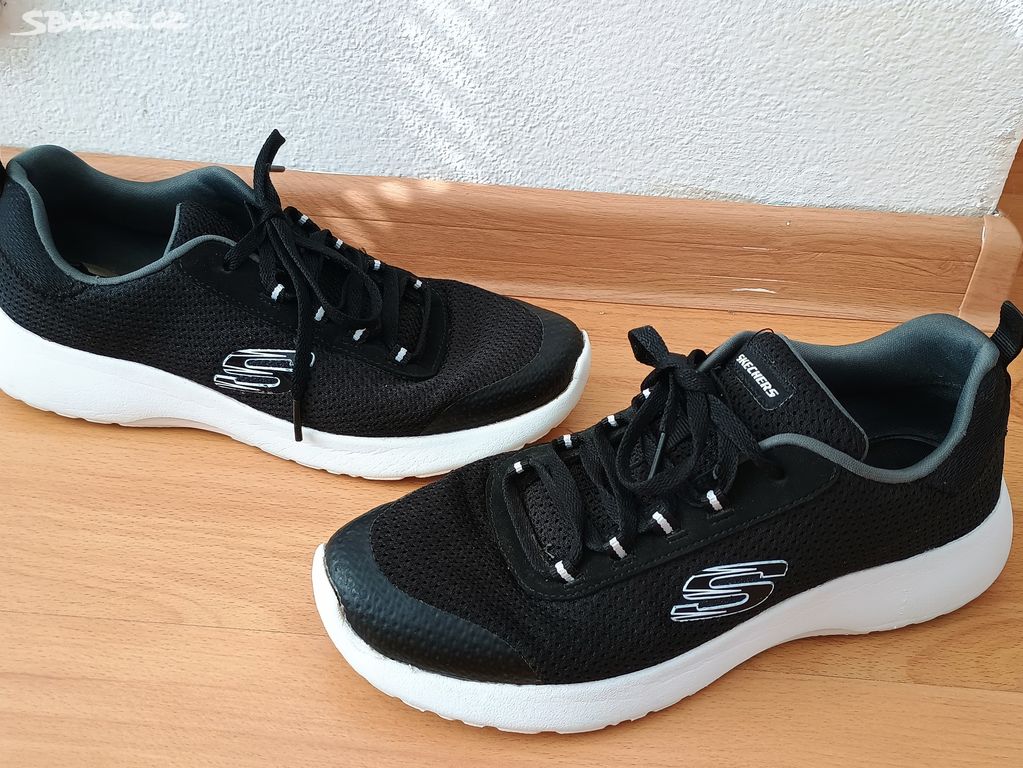 SKECHERS černé tenisky vel.38/39