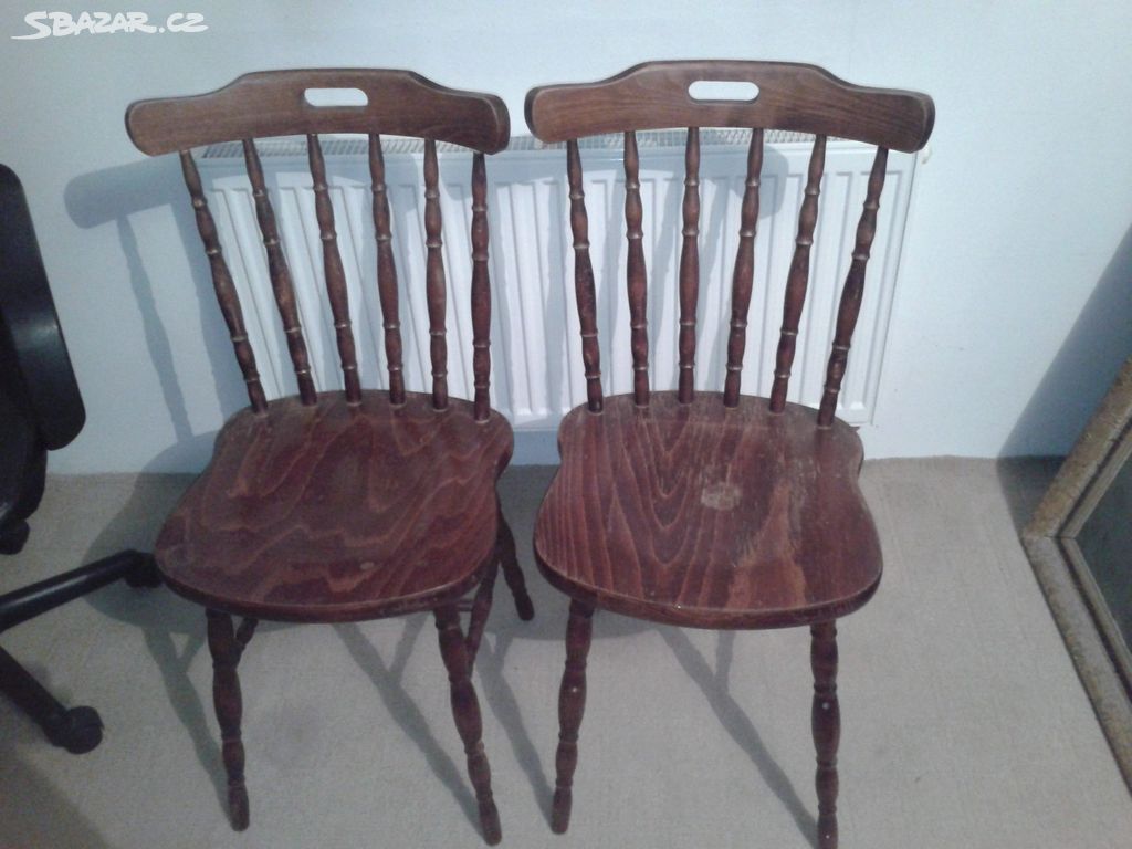 Krásné vyřezávané dřevěné židle Bojnice Barvaton