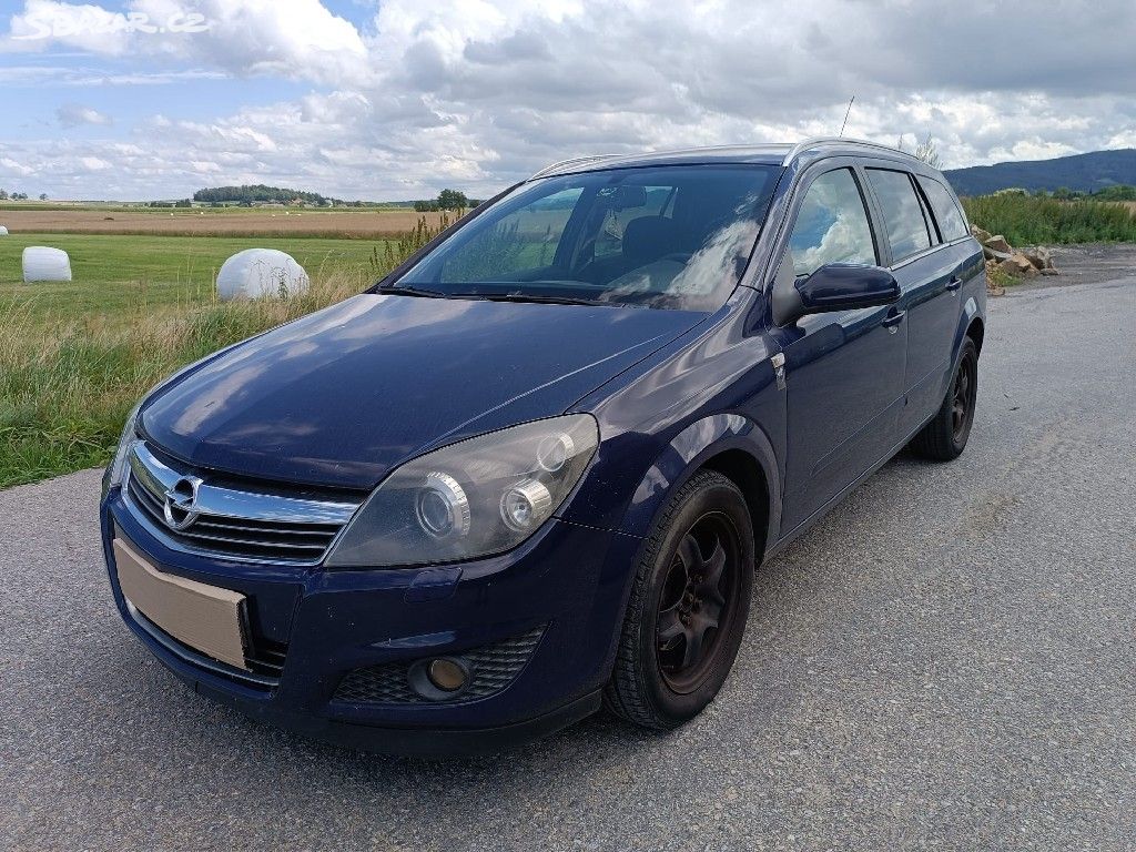 Prodám Opel Astra H combi NOVÁ STK
