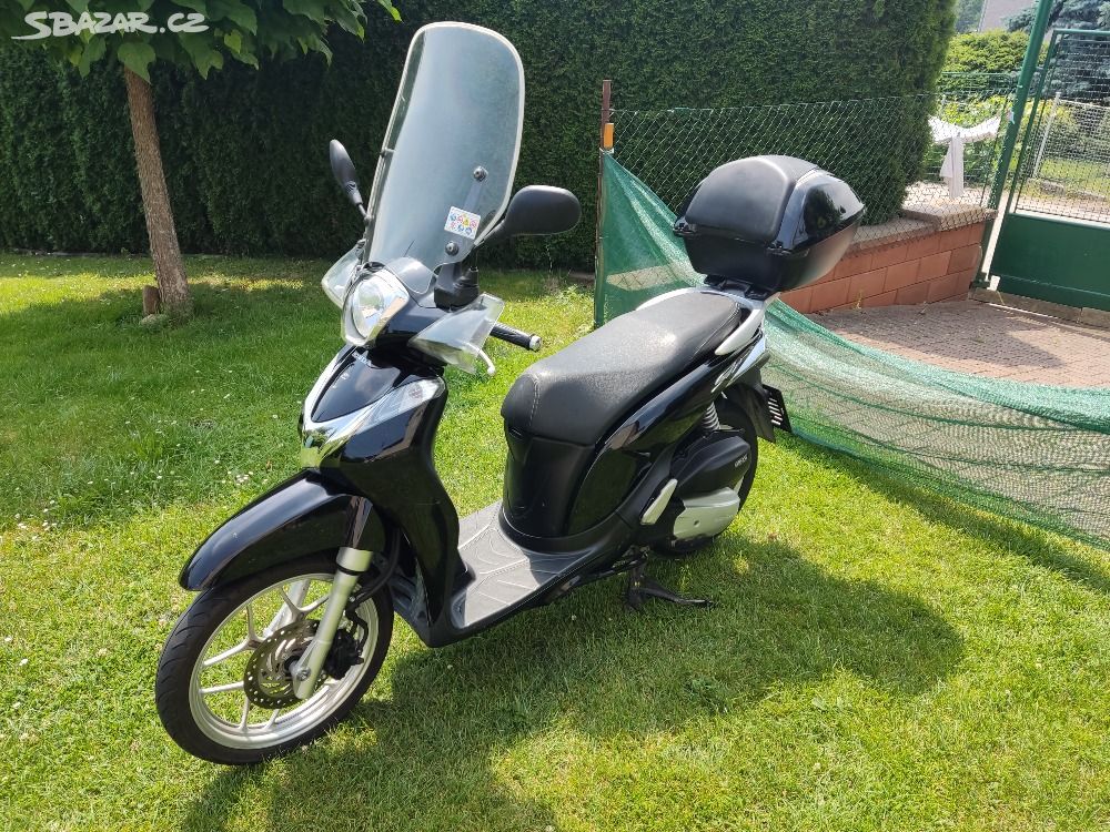 Honda SH 125i MODE (2017) plexi, kufr, po servisu