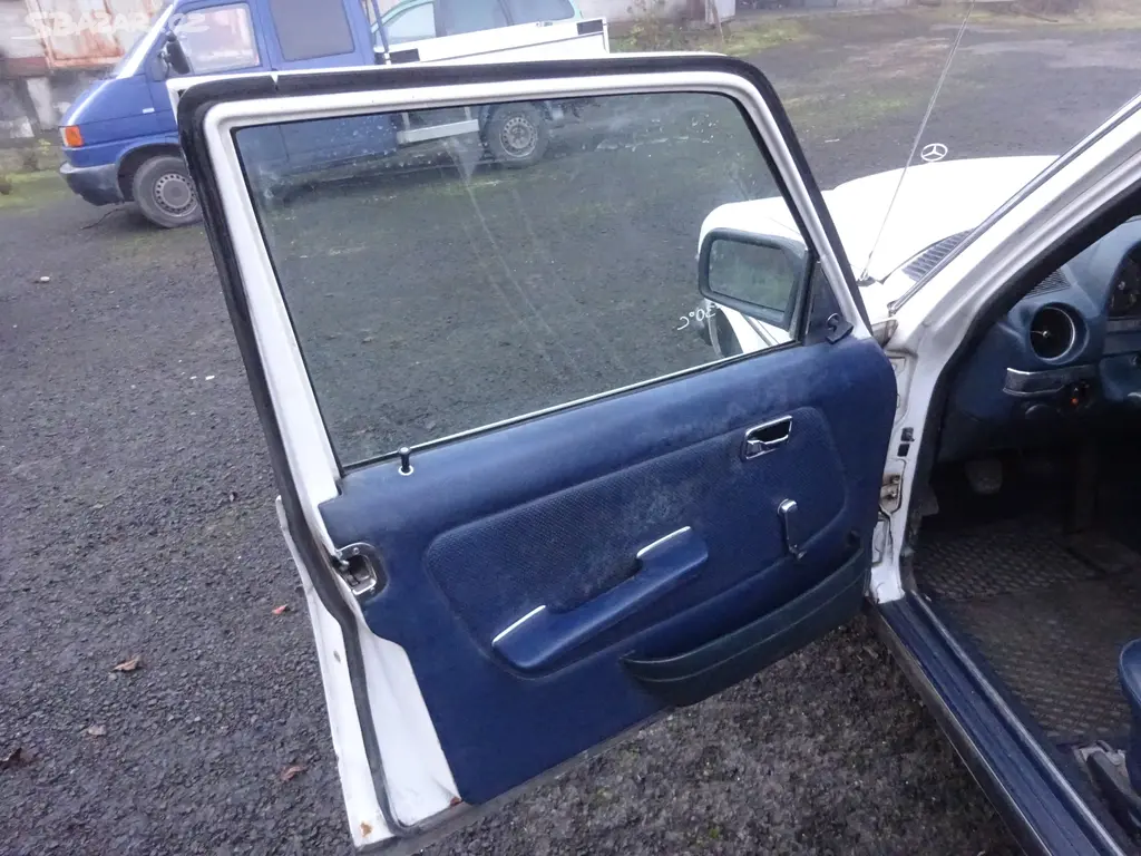 Mercedes Benz 240 D 123 - fotka 6