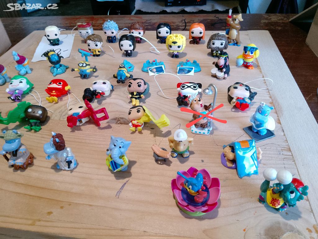 Kinder figurky mix 21