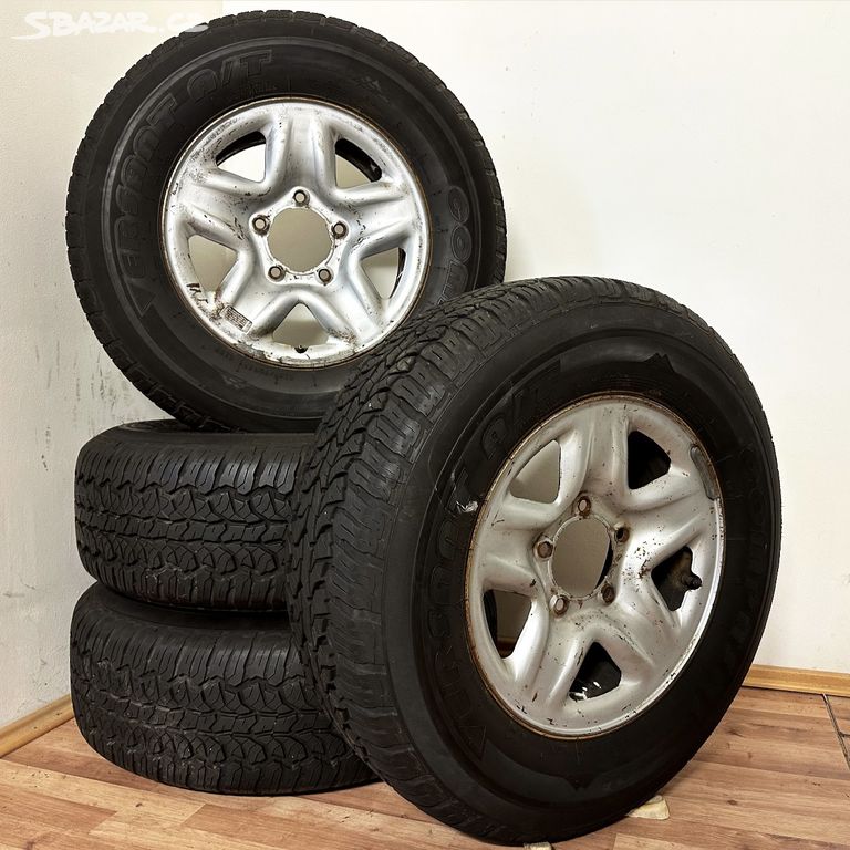 TOYOTA LANDCRUISER 5x150 R17 ET60+CELOR. 245/75R17