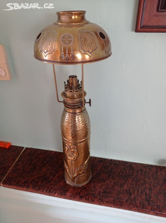 LAMPA I SVĚTOVÁ