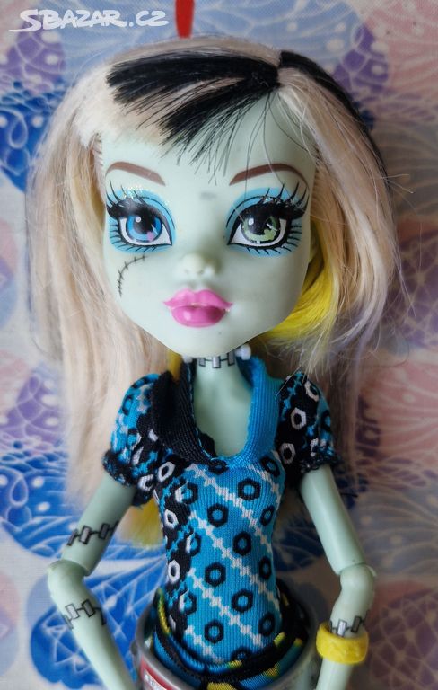 Panenka Monster High č.29 Frankie Stein