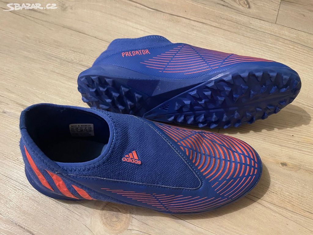 Turfy Adidas Predator 38